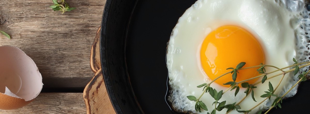 an egg in a frying pan, should you worry about cholesterol?