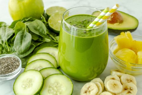 green smoothie as healthy breakfast idea